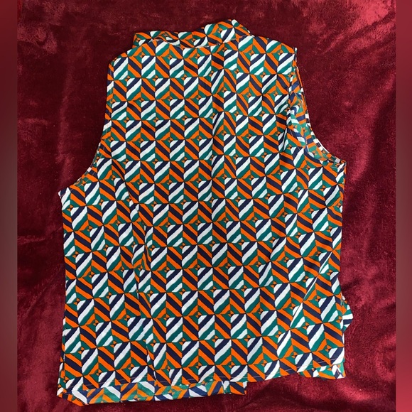 Top - Picture 2 of 6